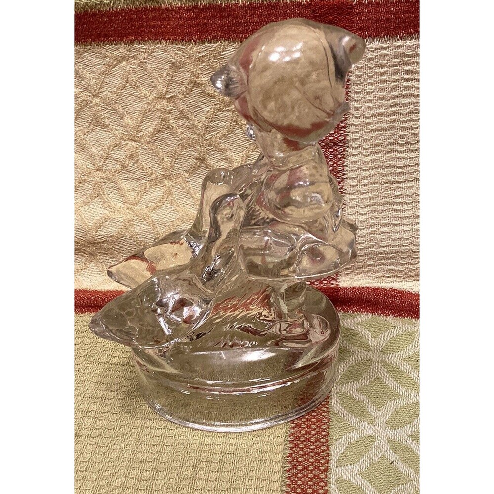 L.E. Smith Art Glass "Goose Girl " 6” Clear Figurine Decoration